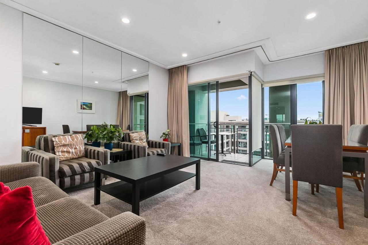Dazzling Sea Views - Heart Of The Viaduct Apartment Auckland Bagian luar foto